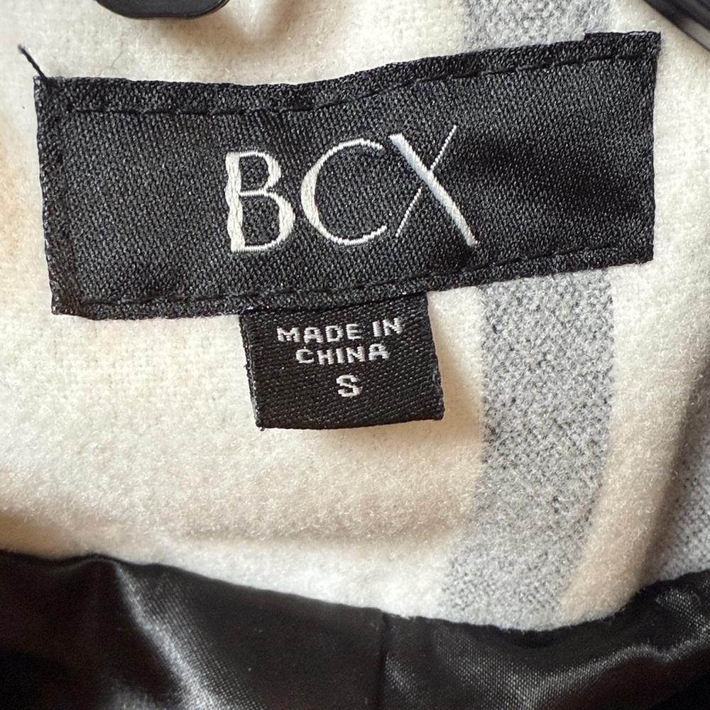 Chic Pea Coat - image 3